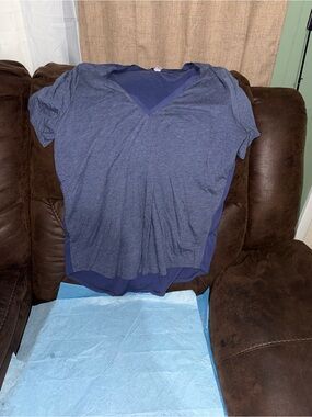 Under Armour Navy Blue Short-Sleeve Women's Top